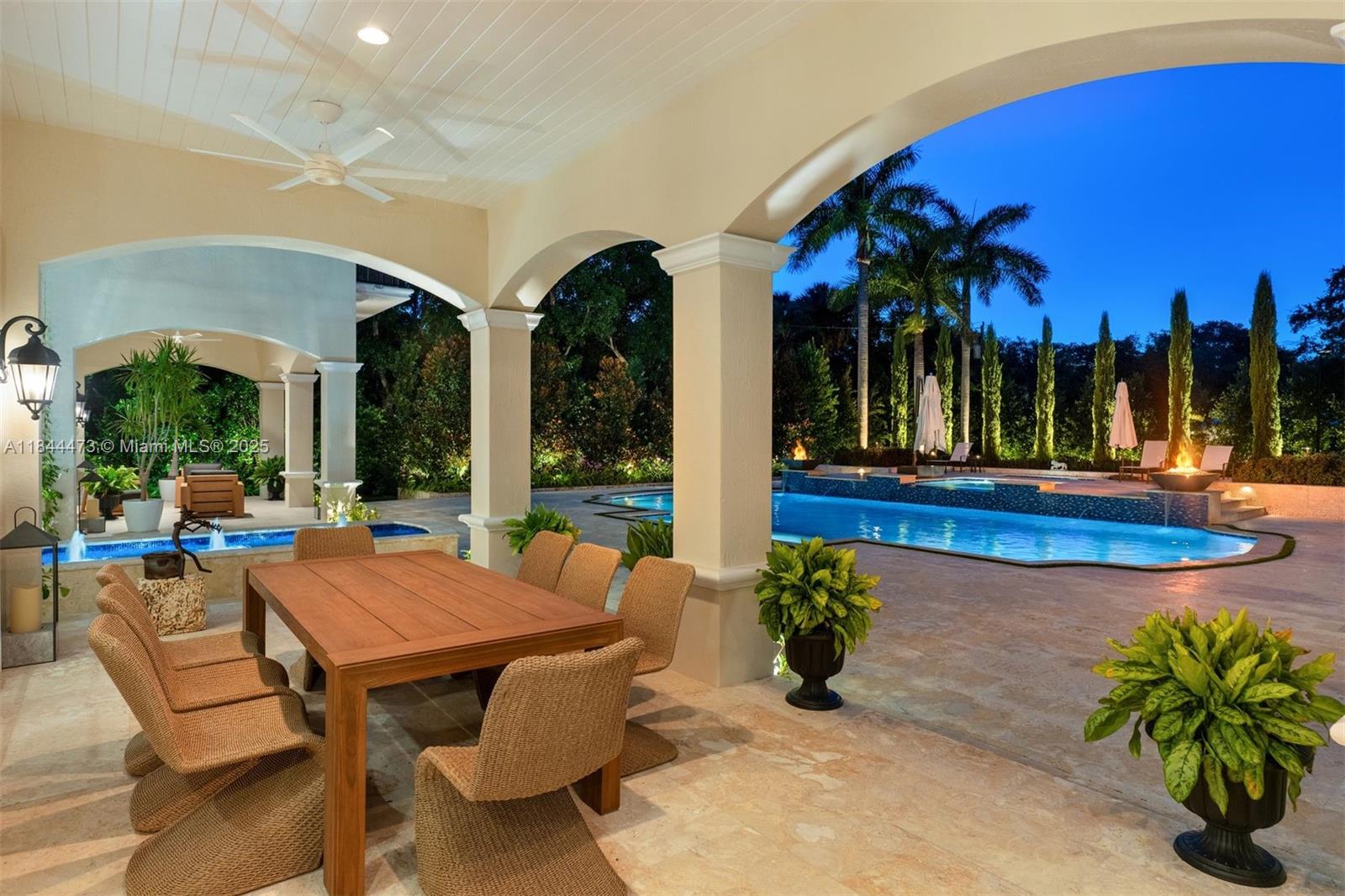 Miami, Florida, 33143, United States, 7 Bedrooms Bedrooms, ,10 BathroomsBathrooms,Residential,For Sale,1927451