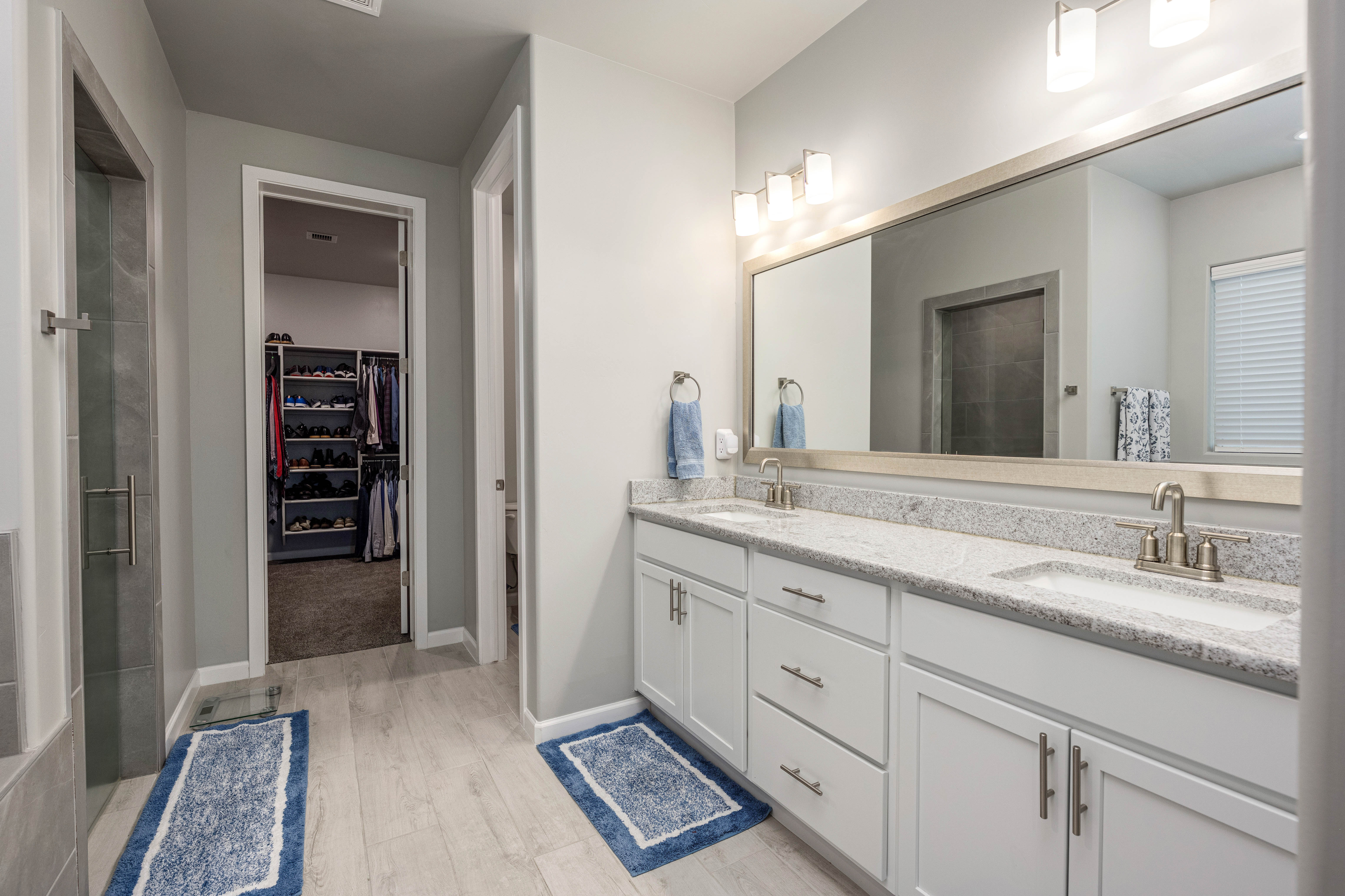 Las Cruces, New Mexico, 88011, United States, 5 Bedrooms Bedrooms, ,3 BathroomsBathrooms,Residential,For Sale,1983891