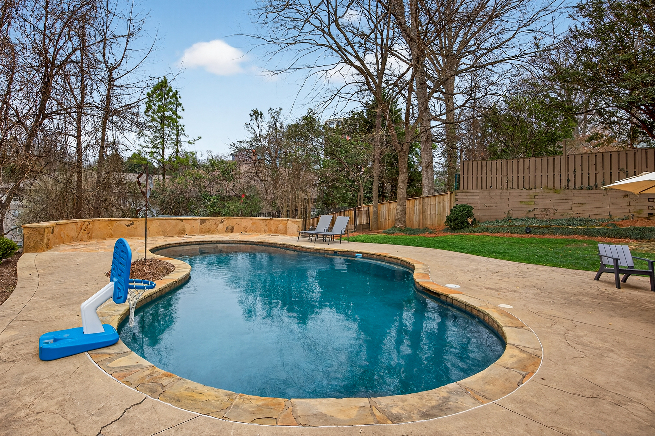  Timeless Style, Incredible Space and Convenient Brookwood Location - 物件實景