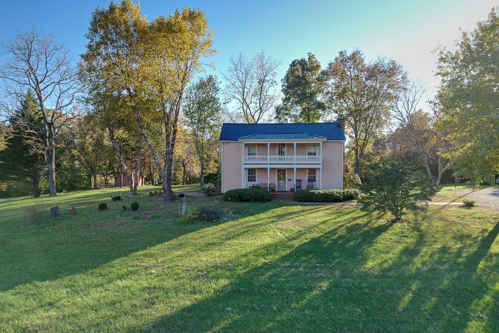 Gladstone, Virginia, 24553, United States, 2 Bedrooms Bedrooms, ,3 BathroomsBathrooms,Residential,For Sale,1801493