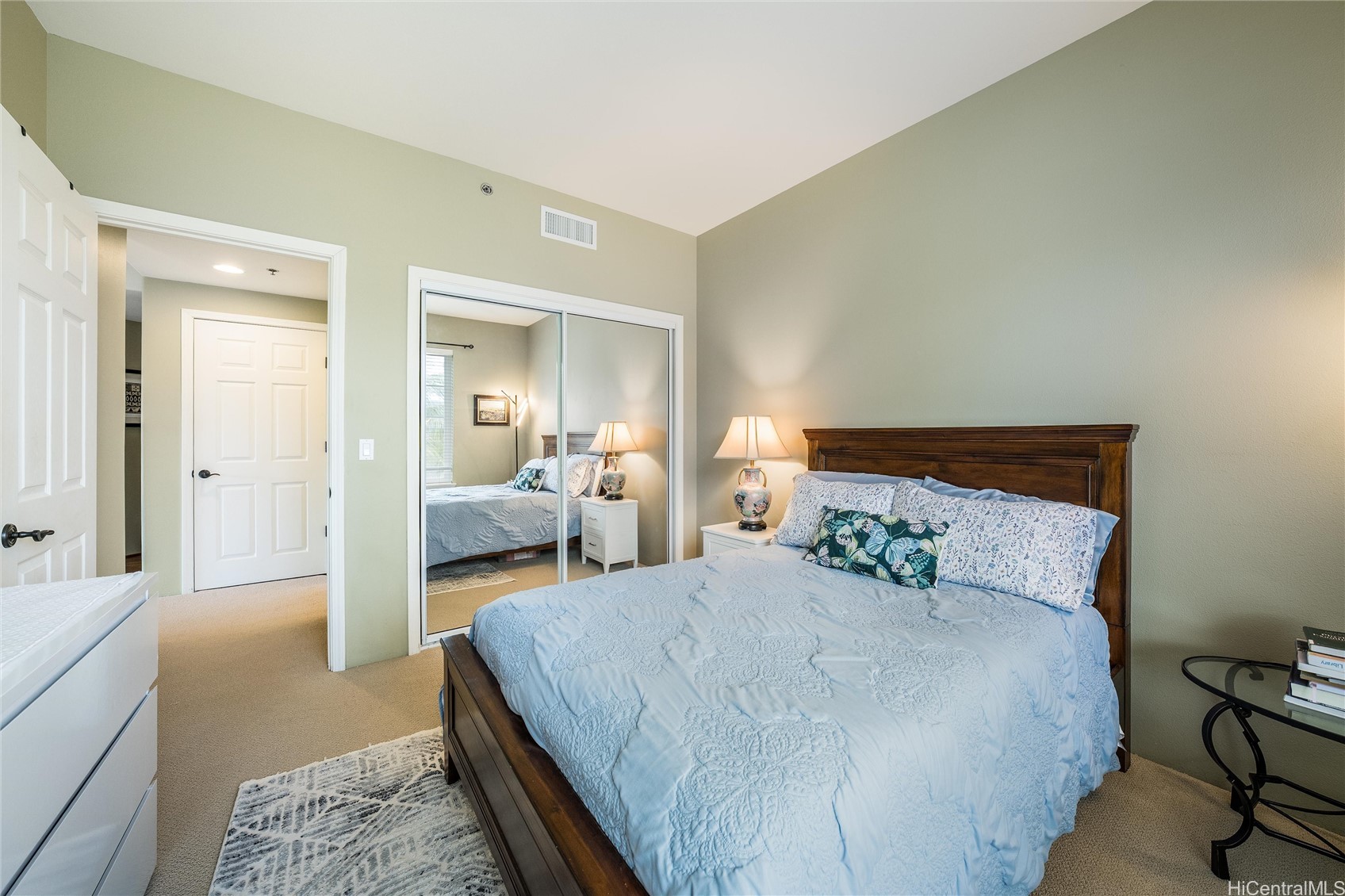 Honolulu, Hawaii, 96825, United States, 3 Bedrooms Bedrooms, ,2 BathroomsBathrooms,Residential,For Sale,1885693