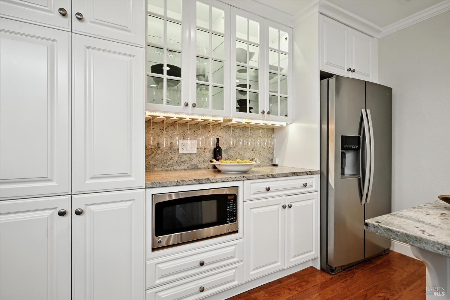 Yountville, California, 94599, United States, 2 Bedrooms Bedrooms, ,2 BathroomsBathrooms,Residential,For Sale,1941662