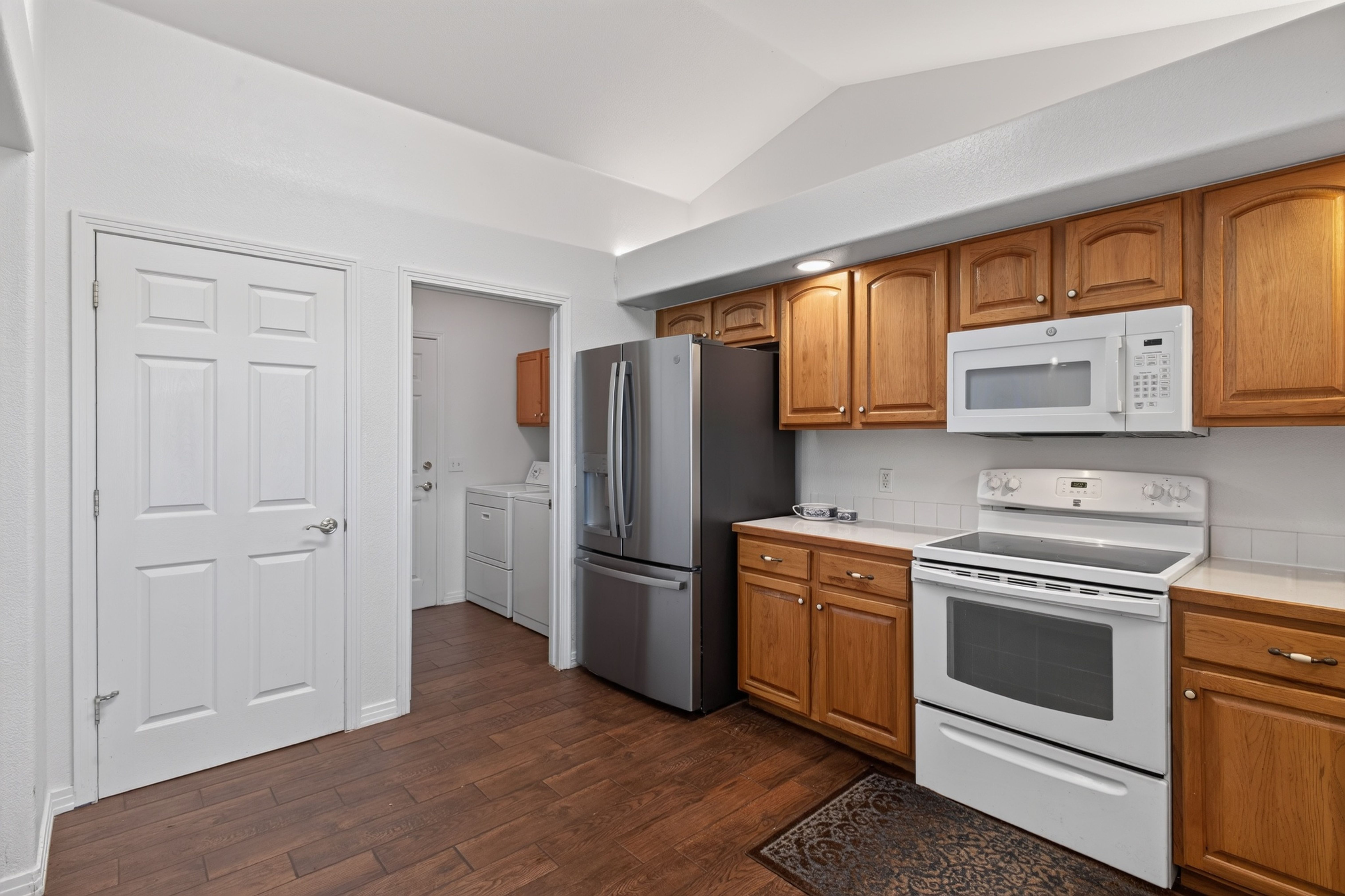  Beautifully Appointed Ranch-Style Home In Desirable Founders Village - 物件實景