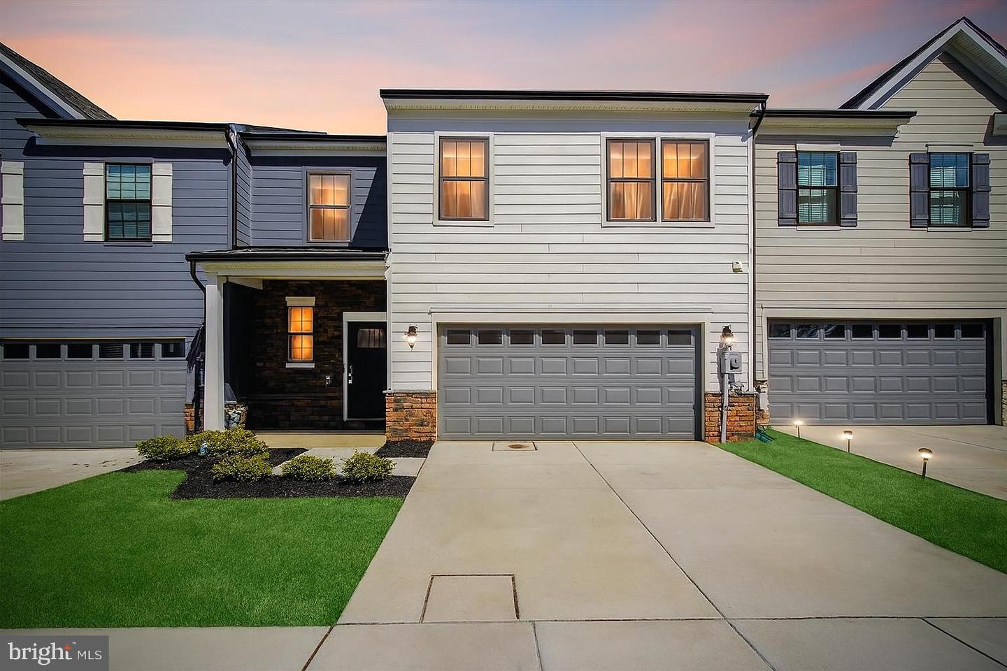 Frederick, Maryland, 21701, United States, 3 Bedrooms Bedrooms, ,4 BathroomsBathrooms,Residential,For Sale,1920033