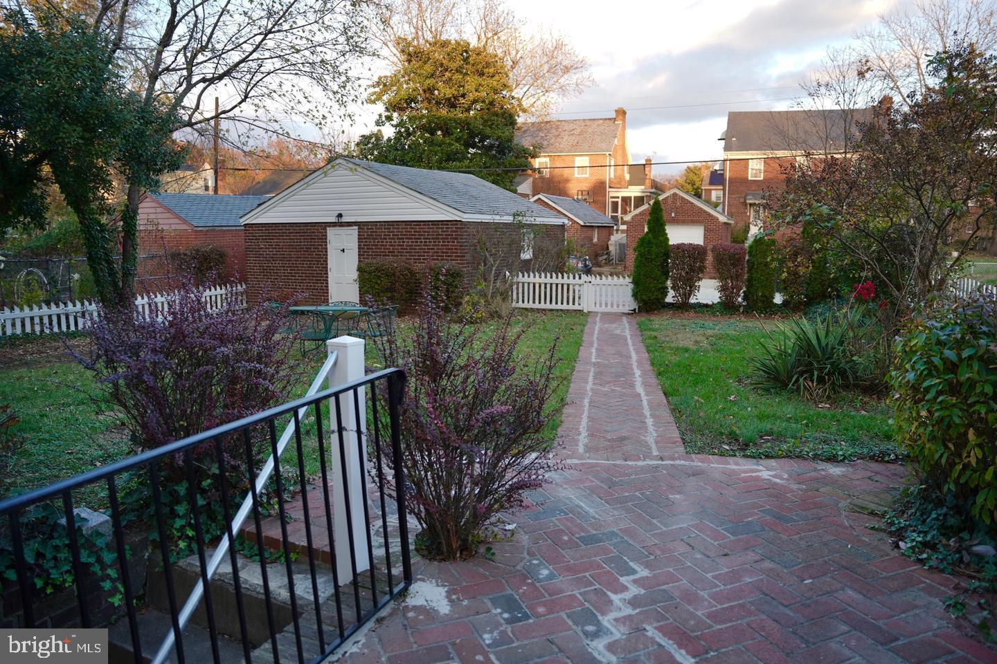 2112 Branch Avenue SE, Washington, District of Columbia, 20020, United States, 5 Bedrooms Bedrooms, ,4 BathroomsBathrooms,Residential,For Sale,2112 Branch Avenue SE,1628010