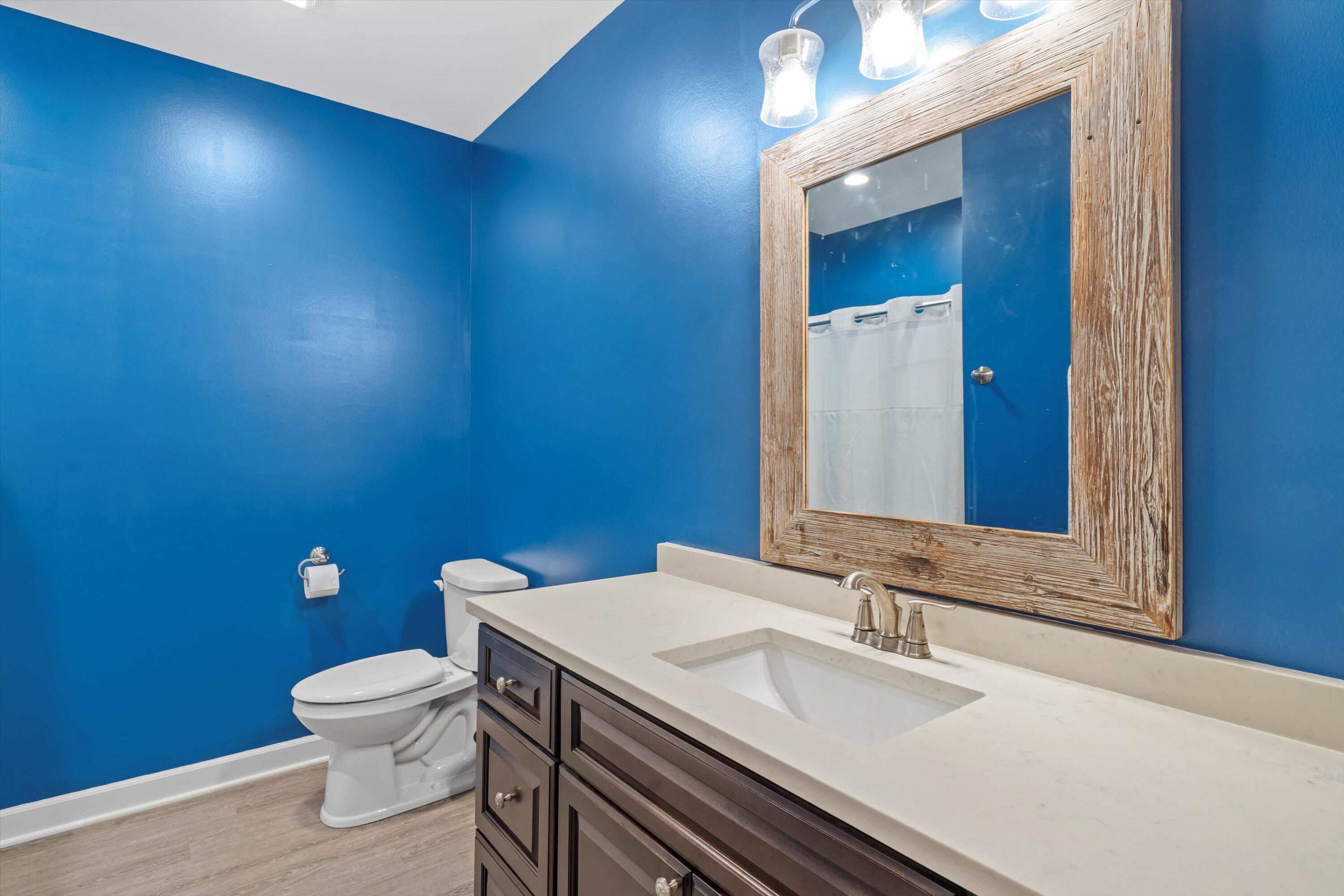 Bloomfield, Wisconsin, 53147, United States, 5 Bedrooms Bedrooms, ,3 BathroomsBathrooms,Residential,For Sale,1921596