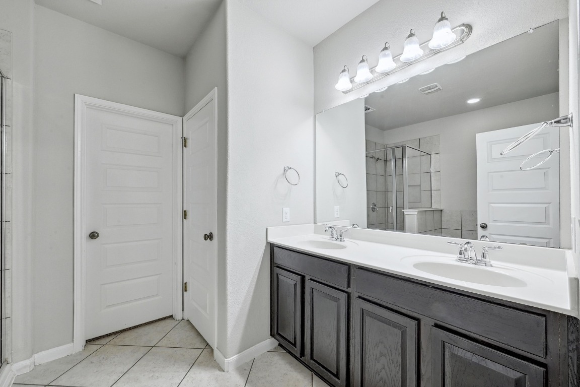 Austin, Texas, 78734, United States, 4 Bedrooms Bedrooms, ,4 BathroomsBathrooms,Residential,For Sale,1796411