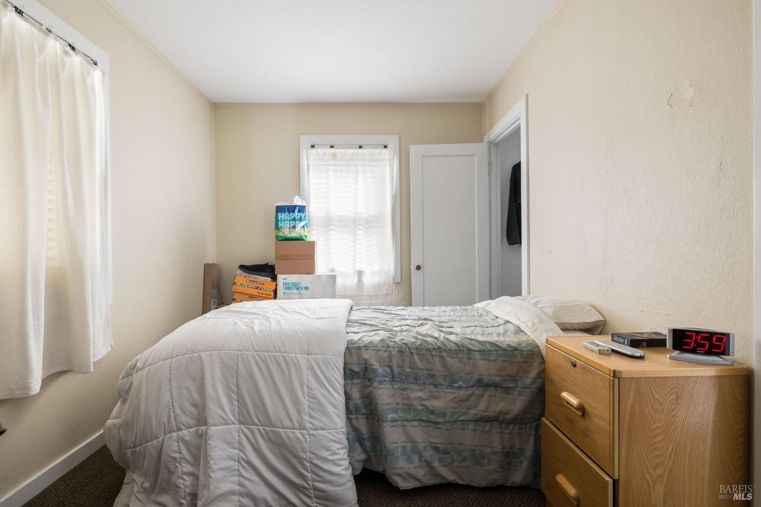Petaluma, California, 94952, United States, ,Residential,For Sale,2033246