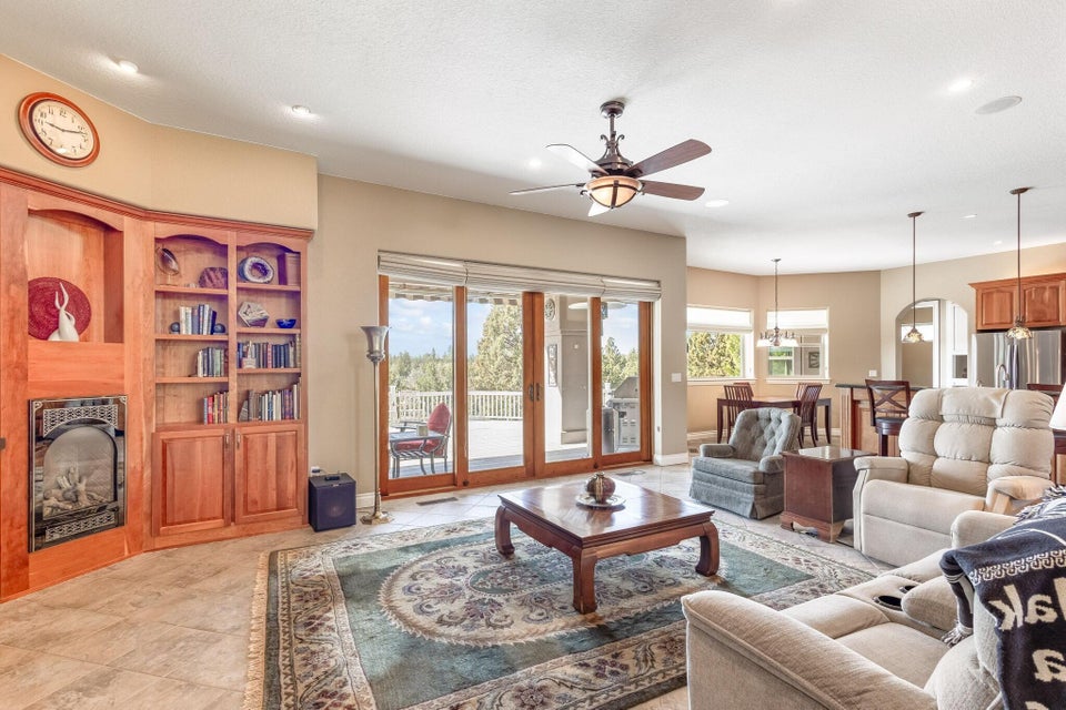Prineville, Oregon, 97754, United States, 3 Bedrooms Bedrooms, ,3 BathroomsBathrooms,Residential,For Sale,1770738