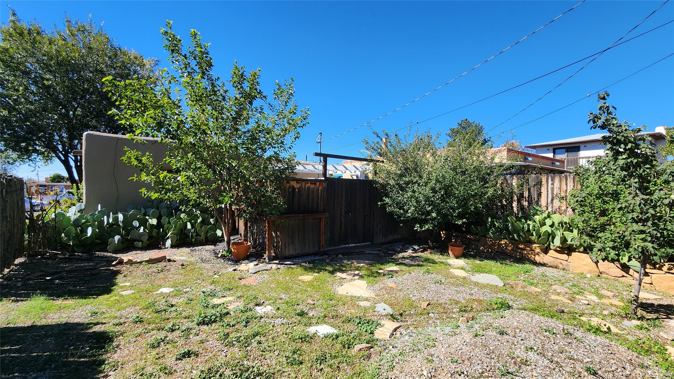  715 S Saint Francis Drive - 物件實景