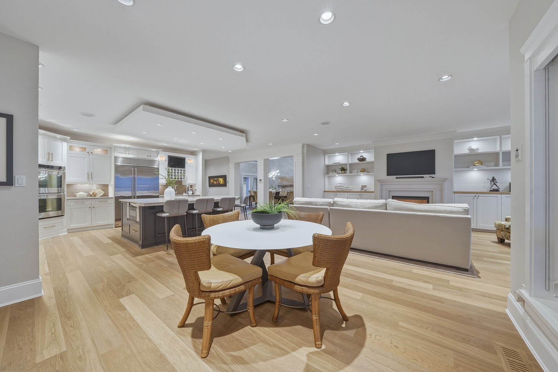  West Coast Oceanfront Home - 物件實景