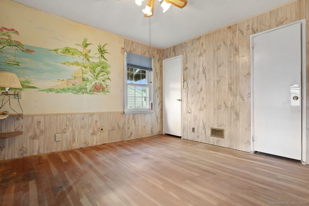 Stratford, Connecticut, 06615, United States, 3 Bedrooms Bedrooms, ,1 BathroomBathrooms,Residential,For Sale,1965569
