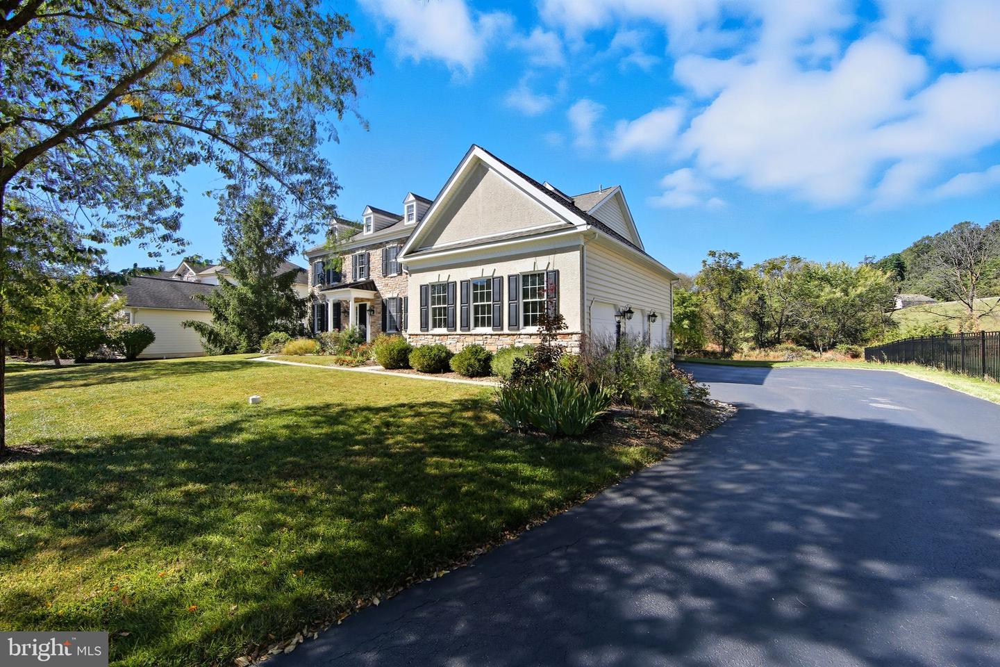 Chester Springs, Pennsylvania, 19425, United States, 4 Bedrooms Bedrooms, ,5 BathroomsBathrooms,Residential,For Sale,1987740