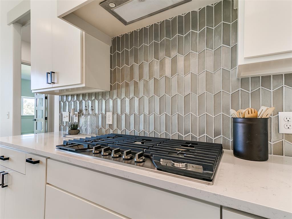 Blanchard, Oklahoma, 73010, United States, 4 Bedrooms Bedrooms, ,4 BathroomsBathrooms,Residential,For Sale,1982275