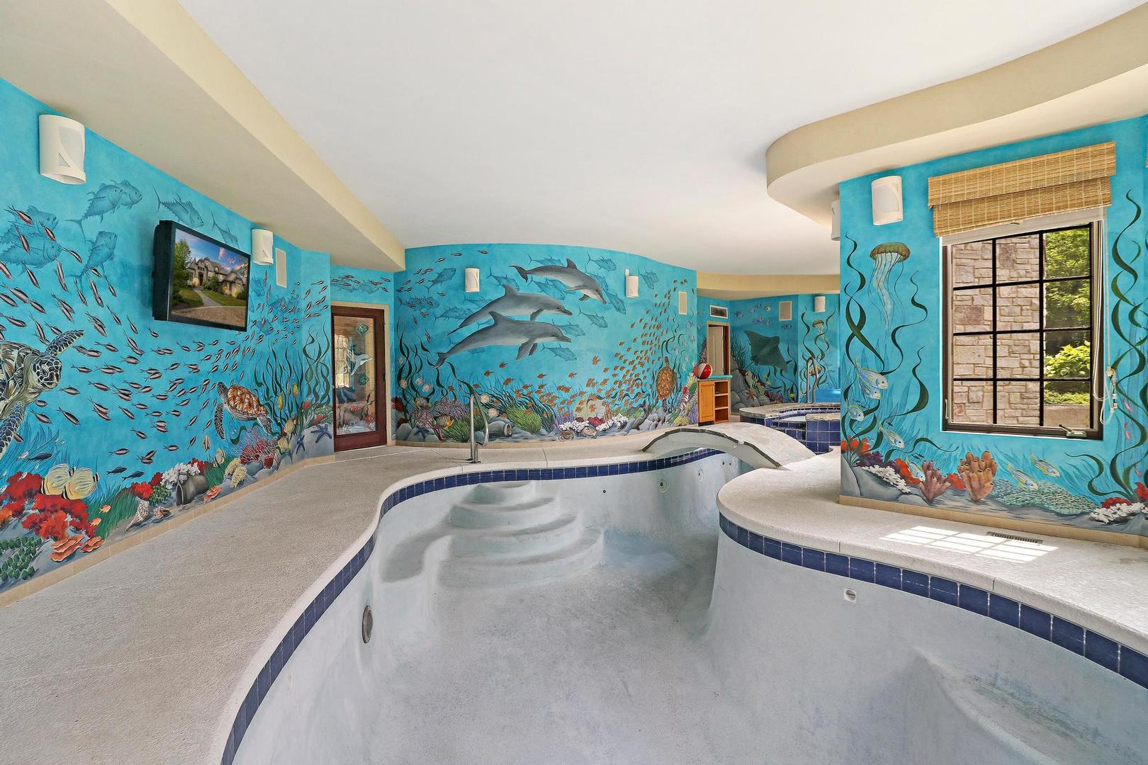 Barrington, Illinois, 60010, United States, 5 Bedrooms Bedrooms, ,9 BathroomsBathrooms,Residential,For Sale,1838006