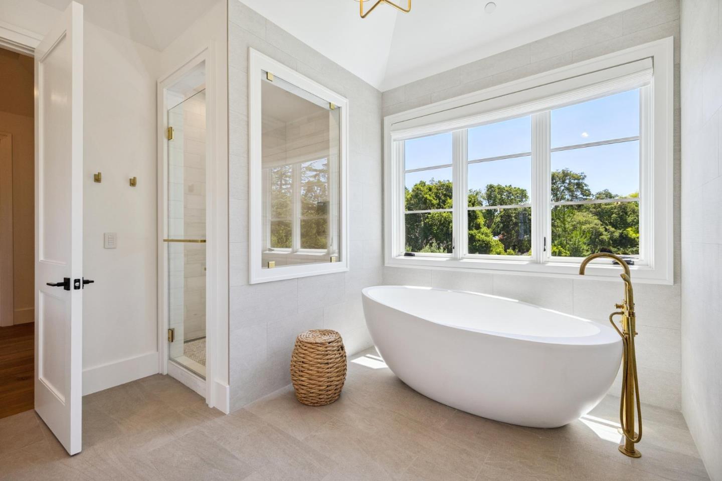 Atherton, California, 94027, United States, 8 Bedrooms Bedrooms, ,11 BathroomsBathrooms,Residential,For Sale,1942052