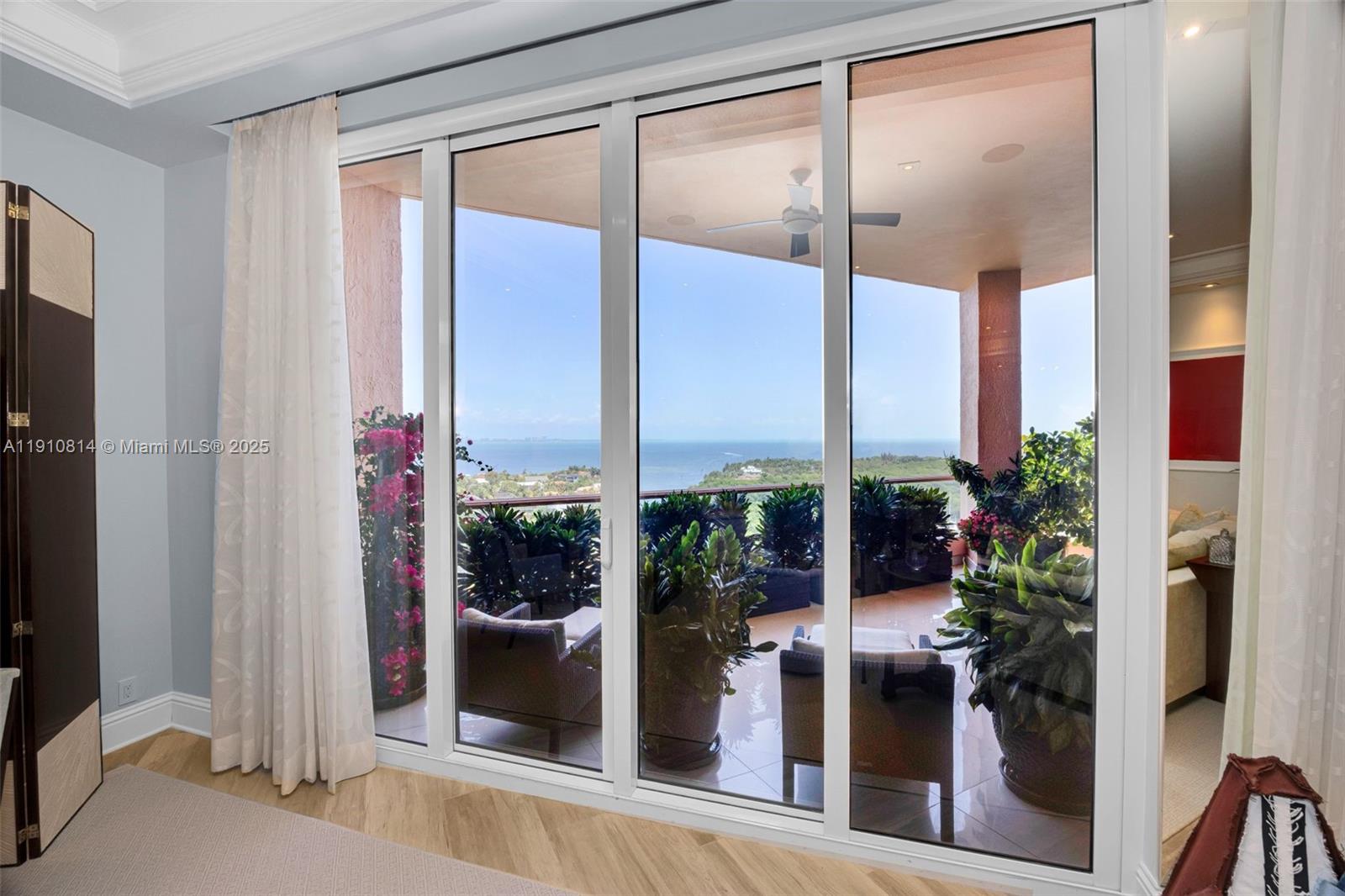 Coral Gables, Florida, 33133, United States, 3 Bedrooms Bedrooms, ,4 BathroomsBathrooms,Residential,For Sale,1989420