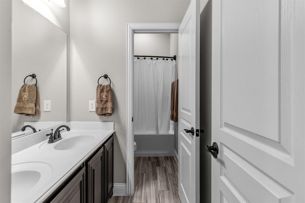 Wylie, Texas, 75098, United States, 4 Bedrooms Bedrooms, ,2 BathroomsBathrooms,Residential,For Sale,1961664