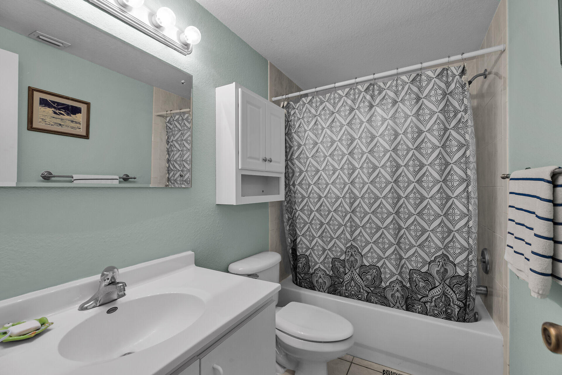 KEY LARGO, Florida, 33037, United States, 3 Bedrooms Bedrooms, ,3 BathroomsBathrooms,Residential,For Sale,1688435
