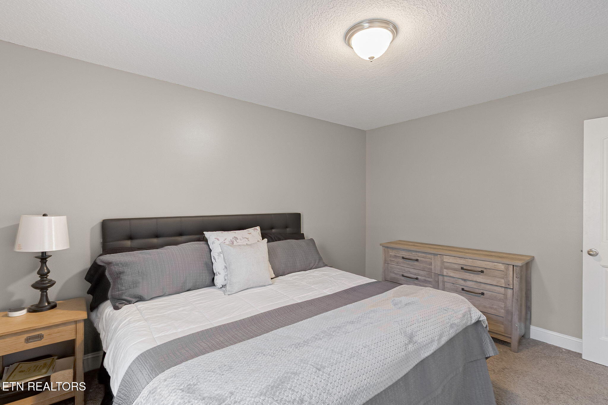 Knoxville, Tennessee, 37938, United States, 4 Bedrooms Bedrooms, ,3 BathroomsBathrooms,Residential,For Sale,1996658