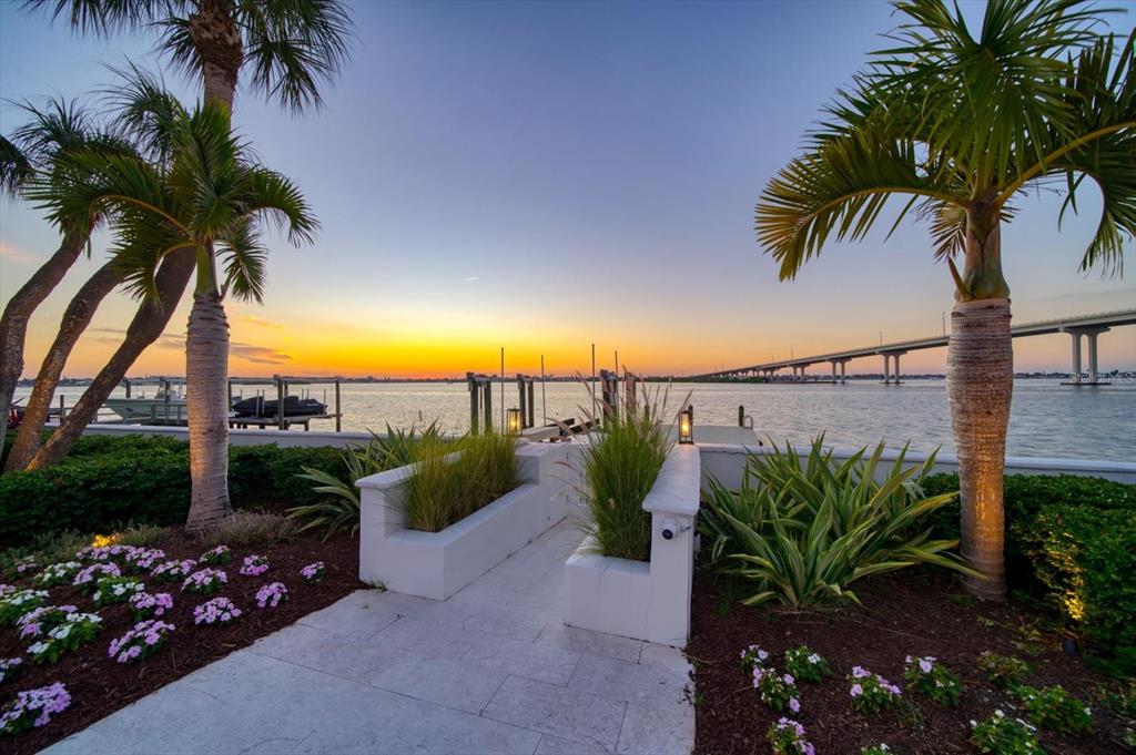 Largo, Florida, 33770, United States, 3 Bedrooms Bedrooms, ,4 BathroomsBathrooms,Residential,For Sale,1989168