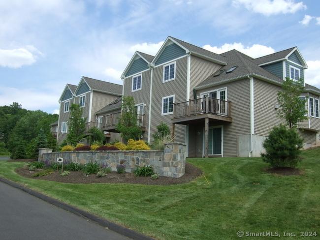 Southington, Connecticut, 06489, United States, 3 Bedrooms Bedrooms, ,3 BathroomsBathrooms,Residential,For Sale,1920472