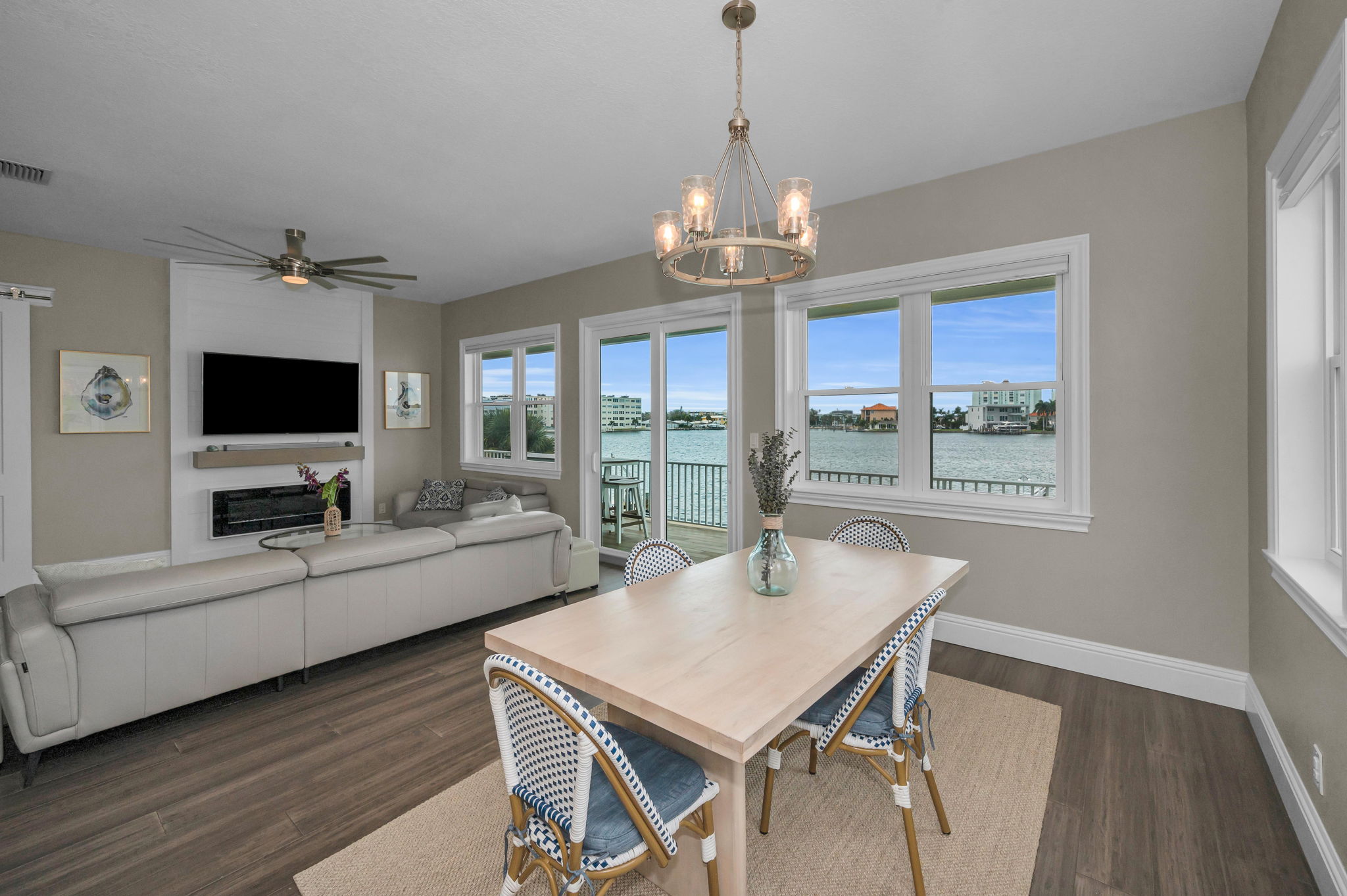 St Pete Beach, Florida, 33706, United States, 5 Bedrooms Bedrooms, ,4 BathroomsBathrooms,Residential,For Sale,1978824