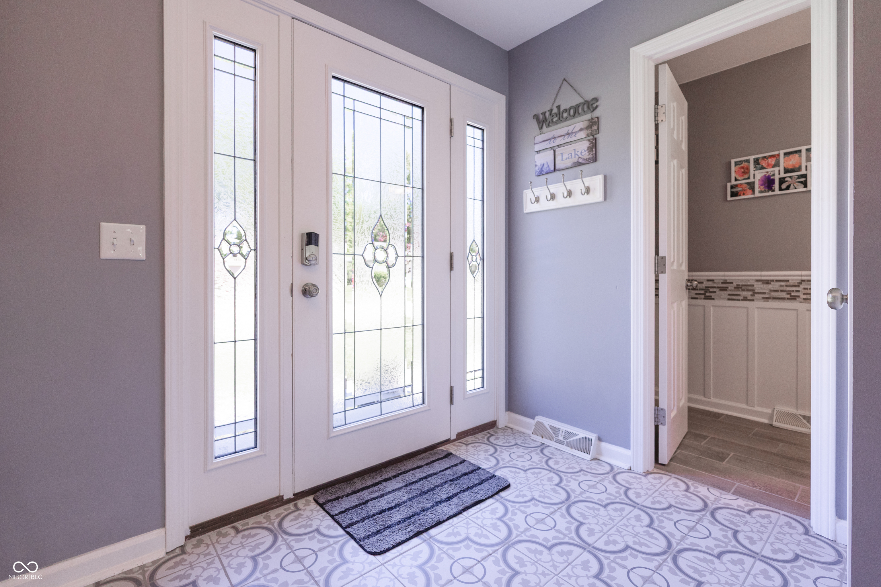 Columbus, Indiana, 47203, United States, 5 Bedrooms Bedrooms, ,6 BathroomsBathrooms,Residential,For Sale,1975671