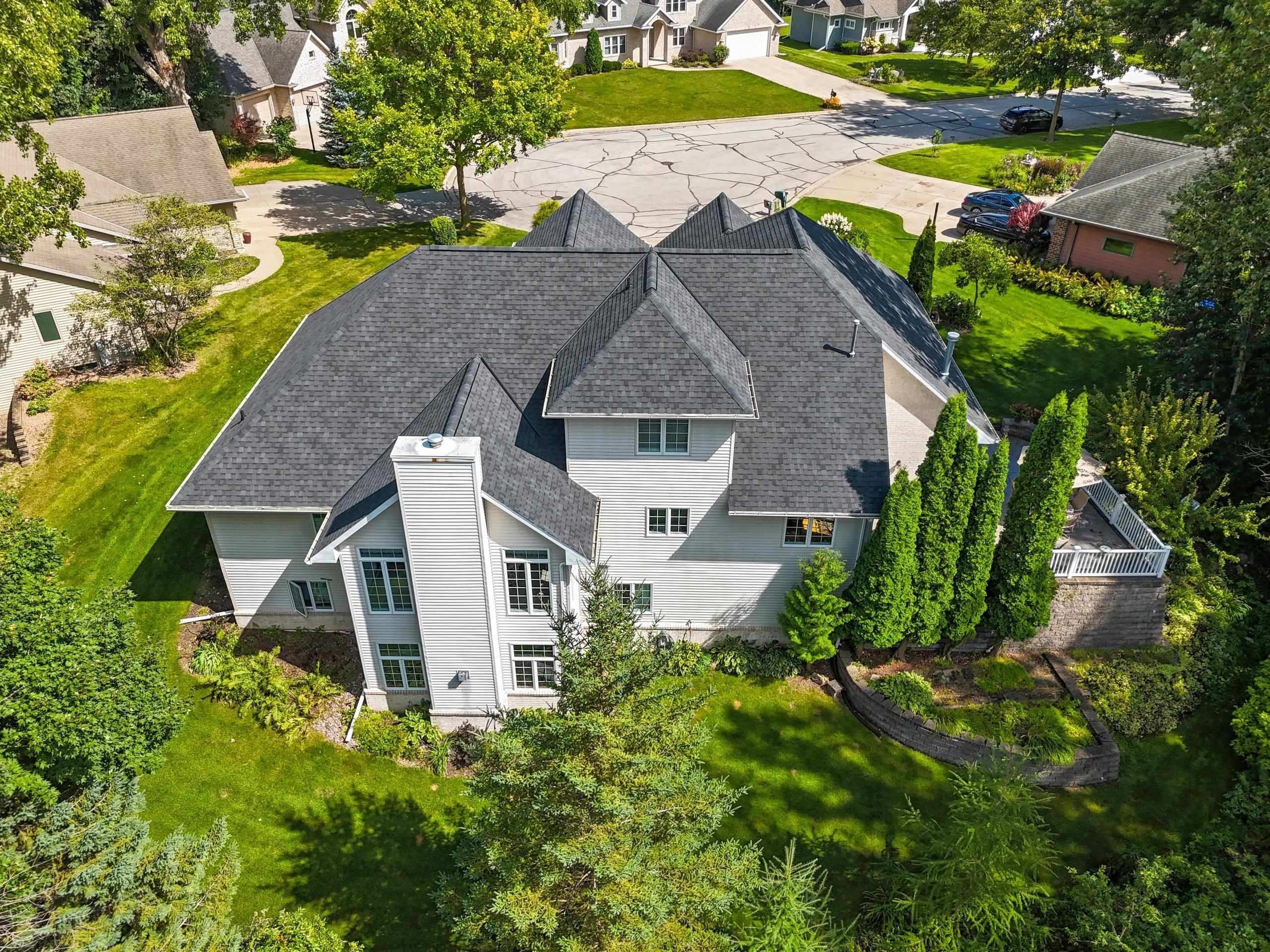 GREEN BAY, Wisconsin, 54302-5254, United States, 5 Bedrooms Bedrooms, ,4 BathroomsBathrooms,Residential,For Sale,1975812