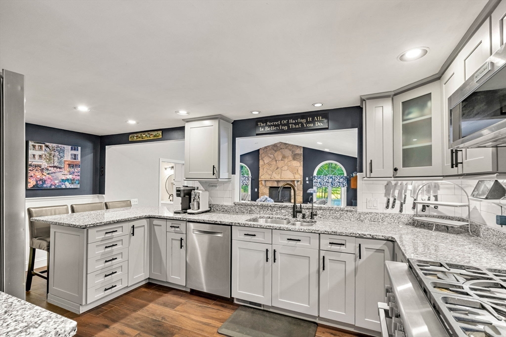 Haverhill, Massachusetts, 01835, United States, 3 Bedrooms Bedrooms, ,2 BathroomsBathrooms,Residential,For Sale,1967914