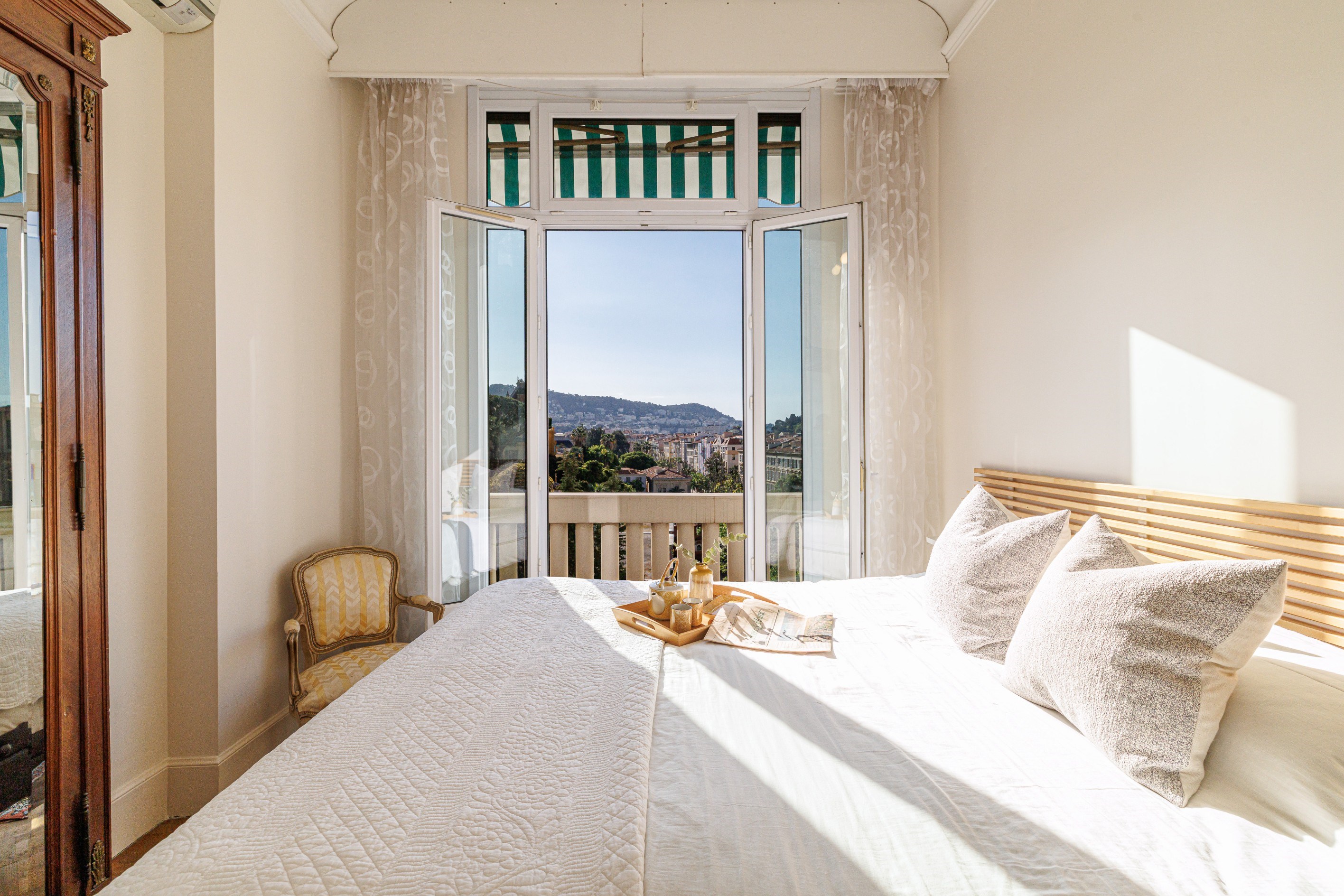  Top floor Art Deco apartment with 5 bedrooms in Nice Carabacel - 物件實景