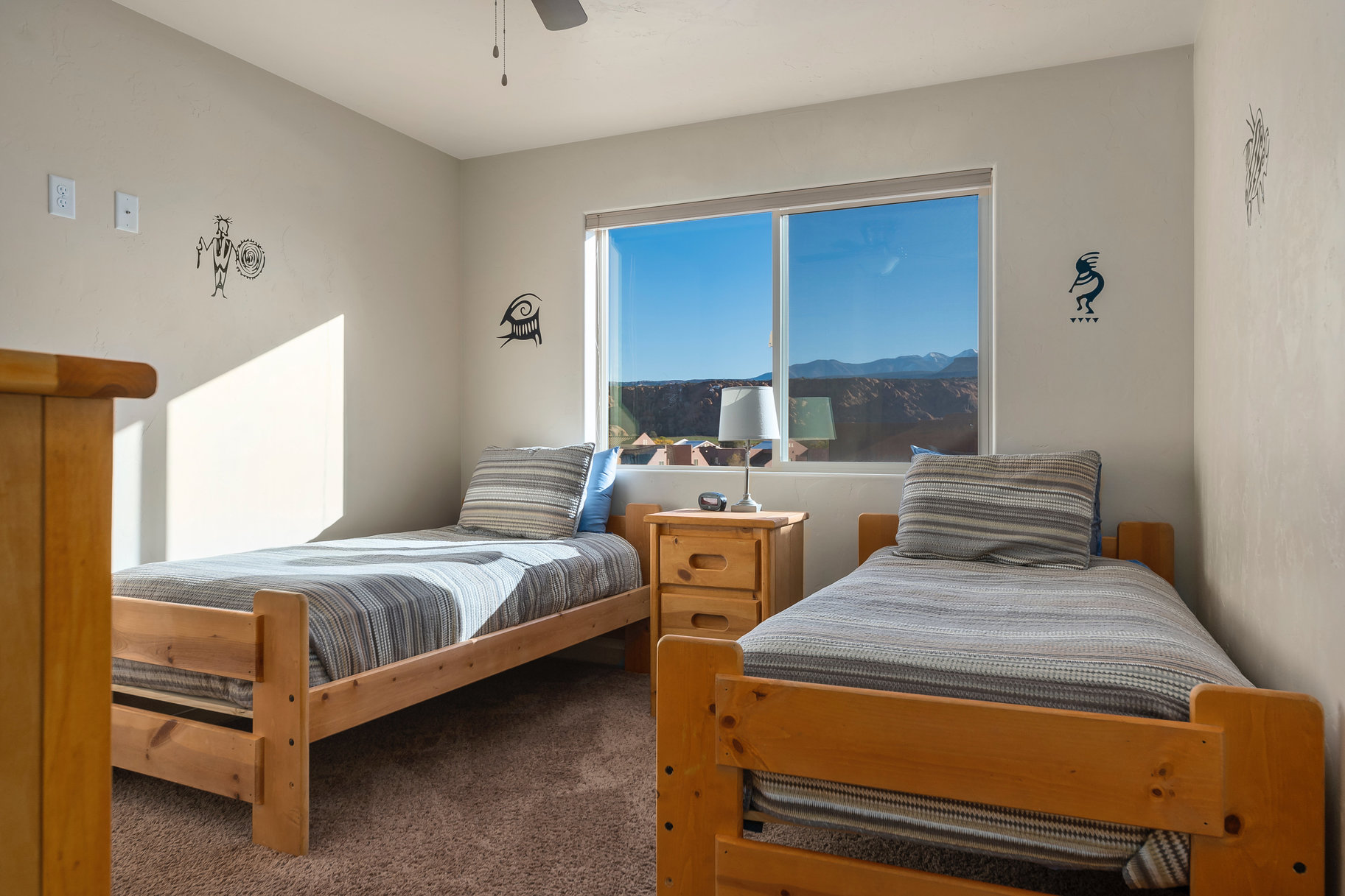  Turn Key Nightly Rental with Pool, Views and Proven Income - 物件實景