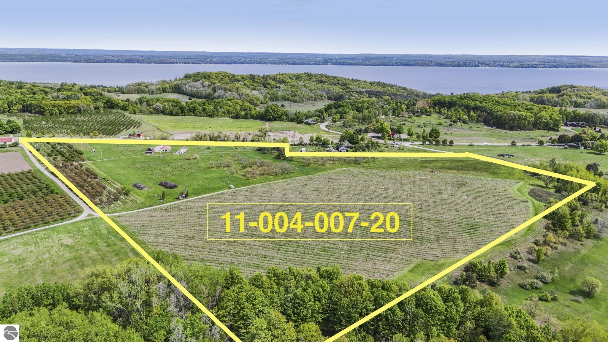 Traverse City, Michigan, 49686, United States, 3 Bedrooms Bedrooms, ,1 BathroomBathrooms,Residential,For Sale,1847565