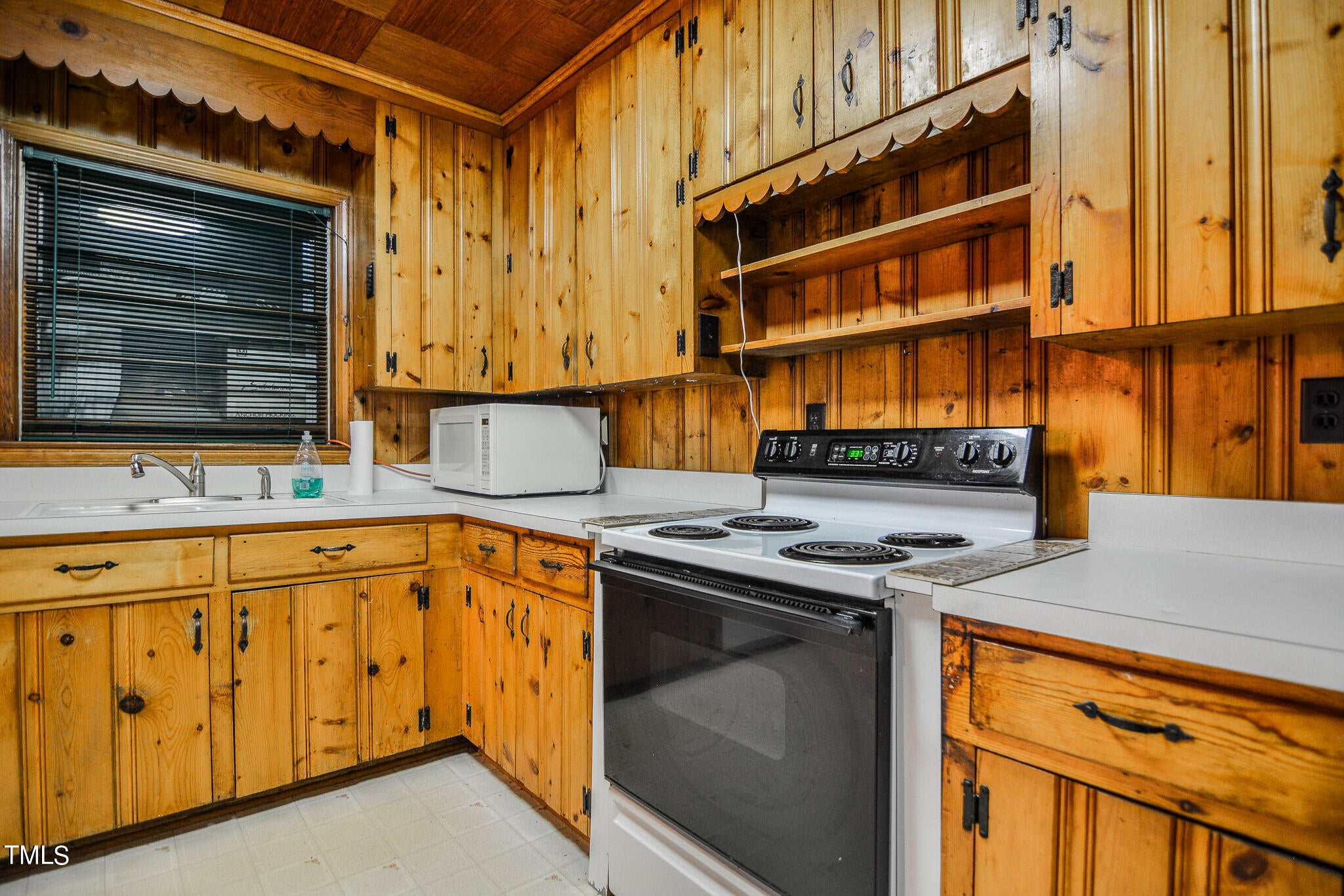 5008 Rolesville Road, Knightdale, North Carolina, 27545, United States, 3 Bedrooms Bedrooms, ,3 BathroomsBathrooms,Residential,For Sale,5008 Rolesville Road,1610106