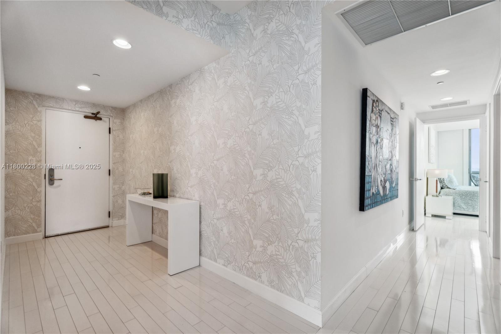 Miami Beach, Florida, 33141, United States, 2 Bedrooms Bedrooms, ,2 BathroomsBathrooms,Residential,For Sale,1803957