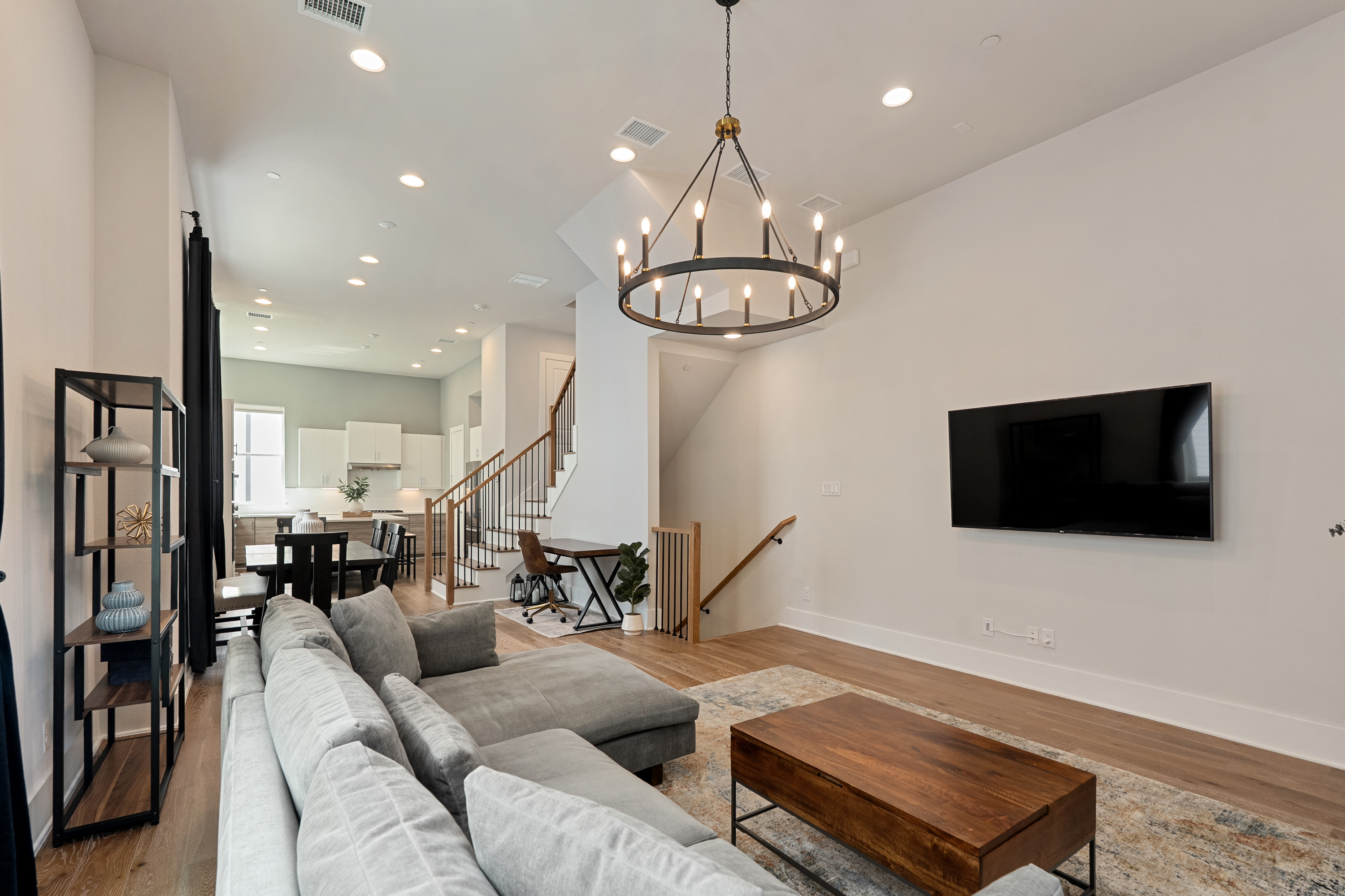 381 E. Greenbriar Lane #1001 - 物件實景