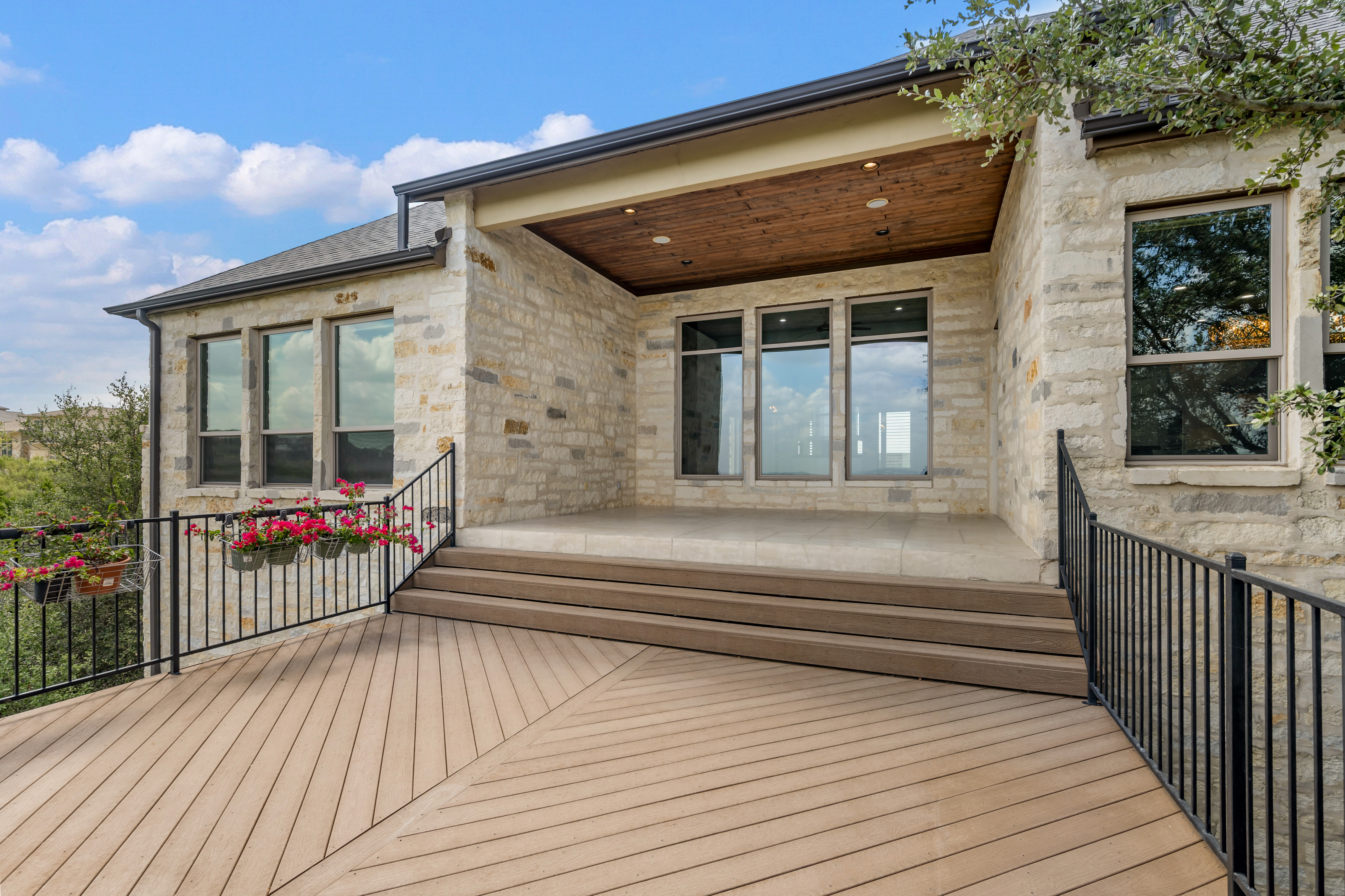  Single-Story Luxury Retreat in Stonewall Estates - 物件實景