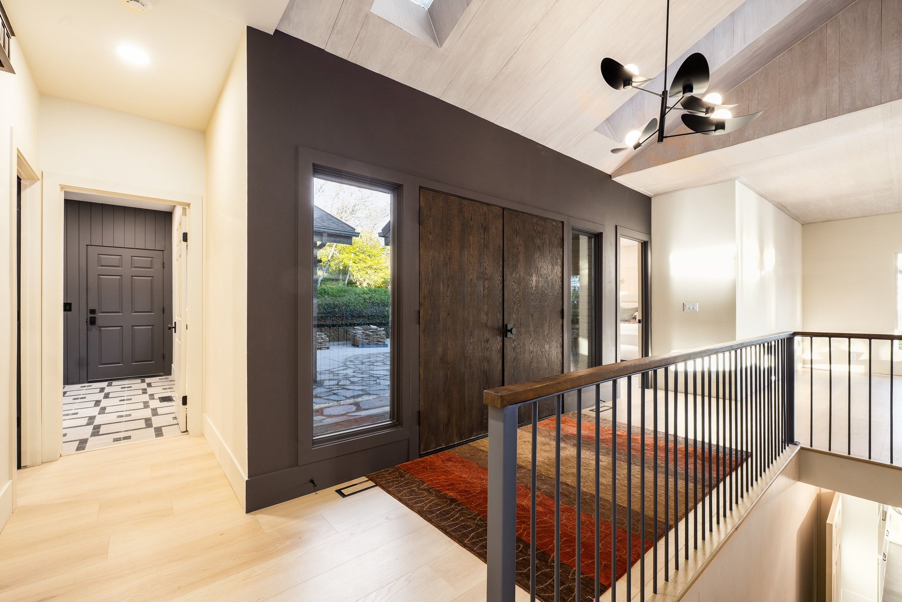  Fully Remodeled Entertainer