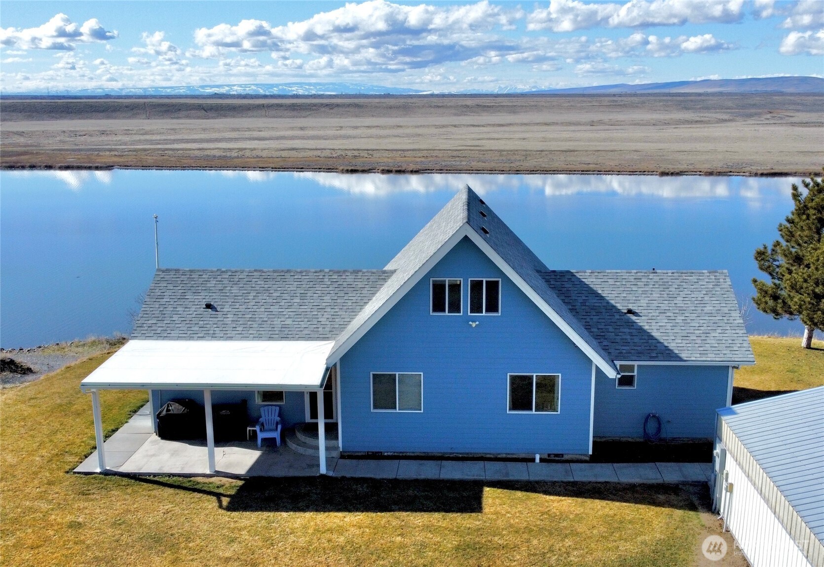Moses Lake, Washington, 98837, United States, 3 Bedrooms Bedrooms, ,2 BathroomsBathrooms,Residential,For Sale,1876419