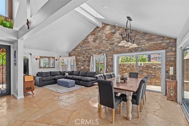 San Clemente, California, 92673, United States, 3 Bedrooms Bedrooms, ,3 BathroomsBathrooms,Residential,For Sale,1978829