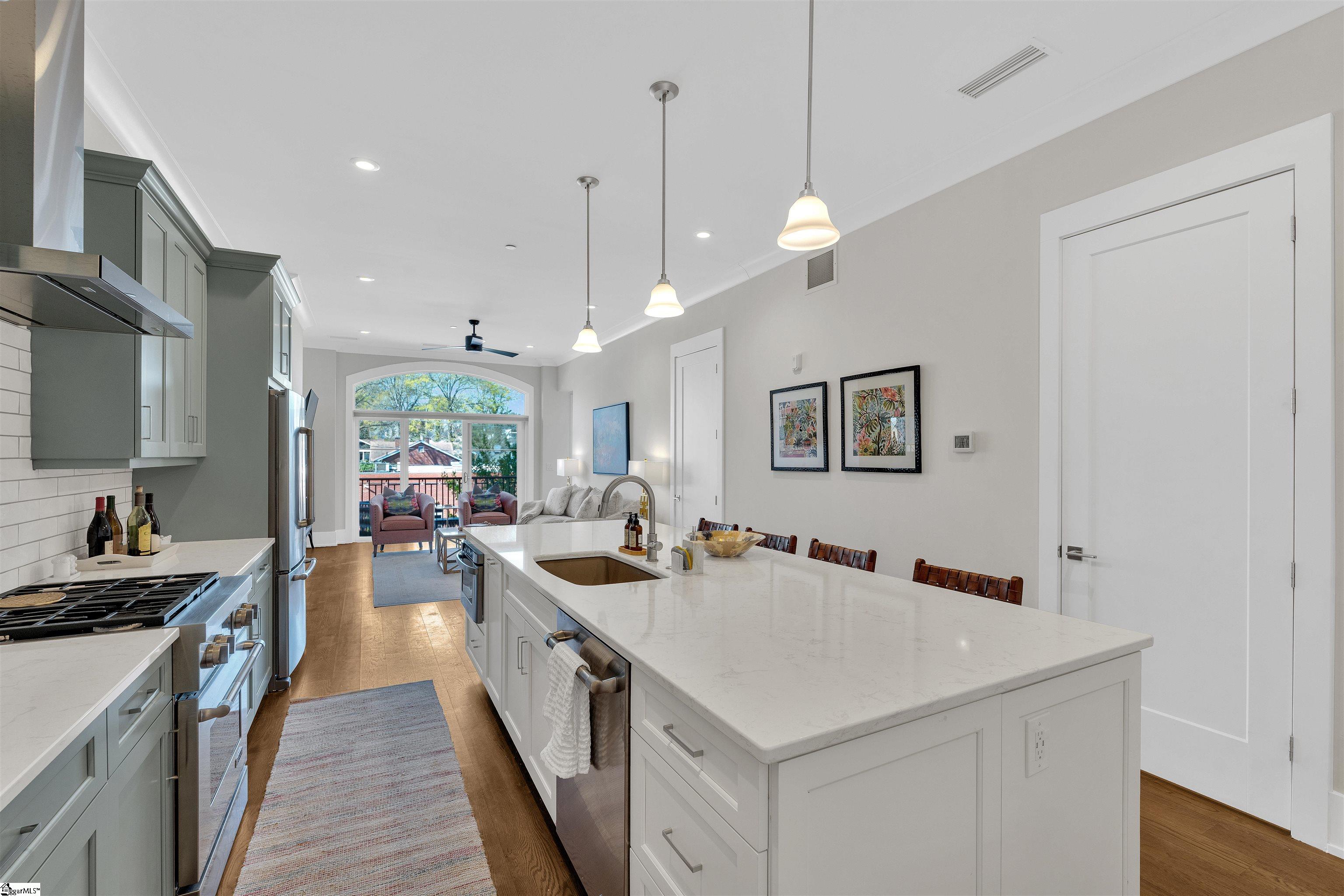 Greenville, South Carolina, 29601, United States, 1 Bedroom Bedrooms, ,2 BathroomsBathrooms,Residential,For Sale,1752765