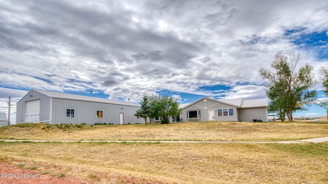 Gillette, Wyoming, 82718, United States, 3 Bedrooms Bedrooms, ,3 BathroomsBathrooms,Residential,For Sale,1977220