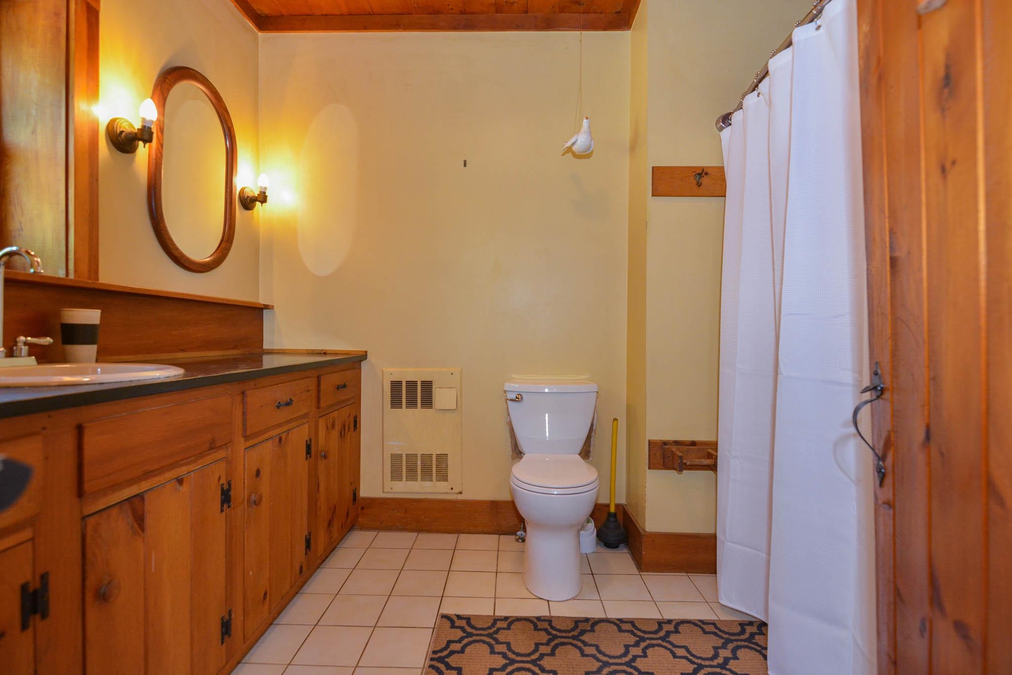 Bradford, New Hampshire, 03221, United States, 3 Bedrooms Bedrooms, ,2 BathroomsBathrooms,Residential,For Sale,1856760