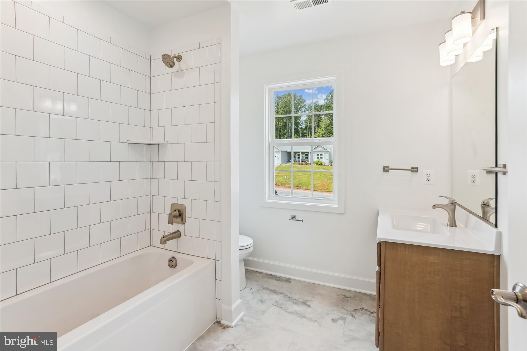 Culpeper, Virginia, 22701, United States, 4 Bedrooms Bedrooms, ,3 BathroomsBathrooms,Residential,For Sale,1974378