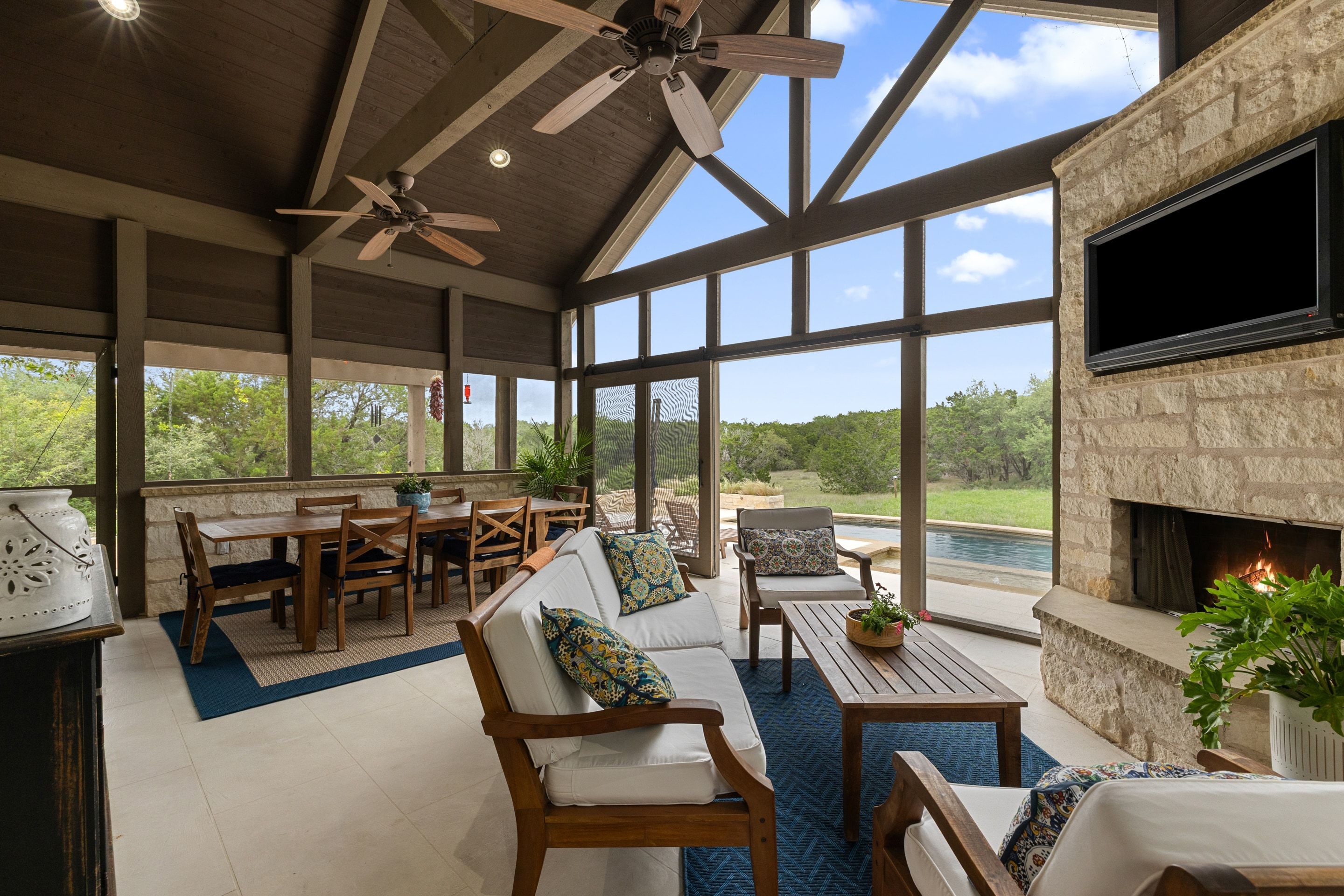  Incredible & Rare Home in The Overlook at Lewis Mountain - A SW Austin Gem - 物件實景