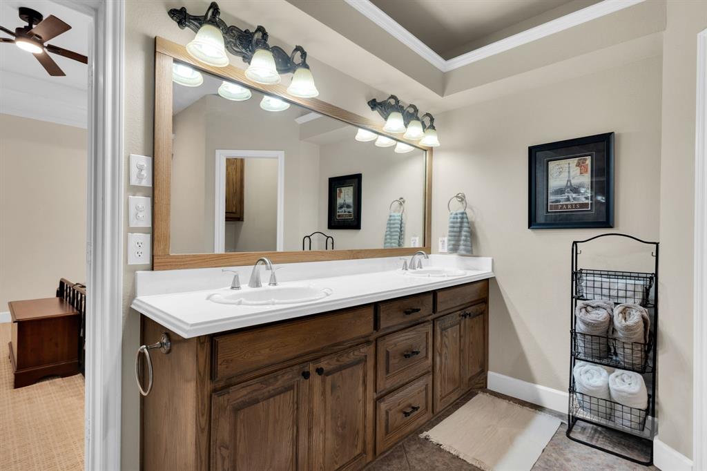 Midlothian, Texas, 76065, United States, 4 Bedrooms Bedrooms, ,4 BathroomsBathrooms,Residential,For Sale,1975305