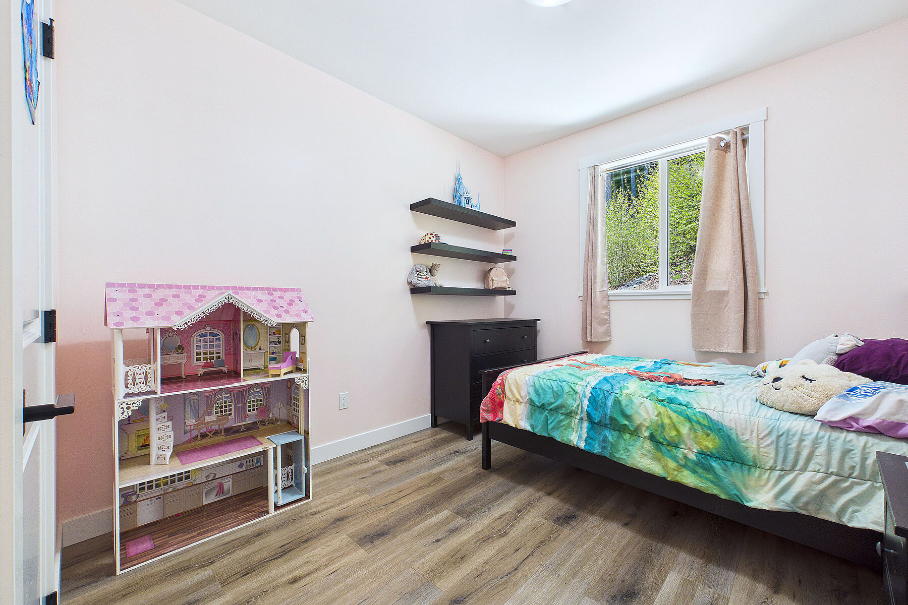  Thoughtfully Designed Space - 物件實景