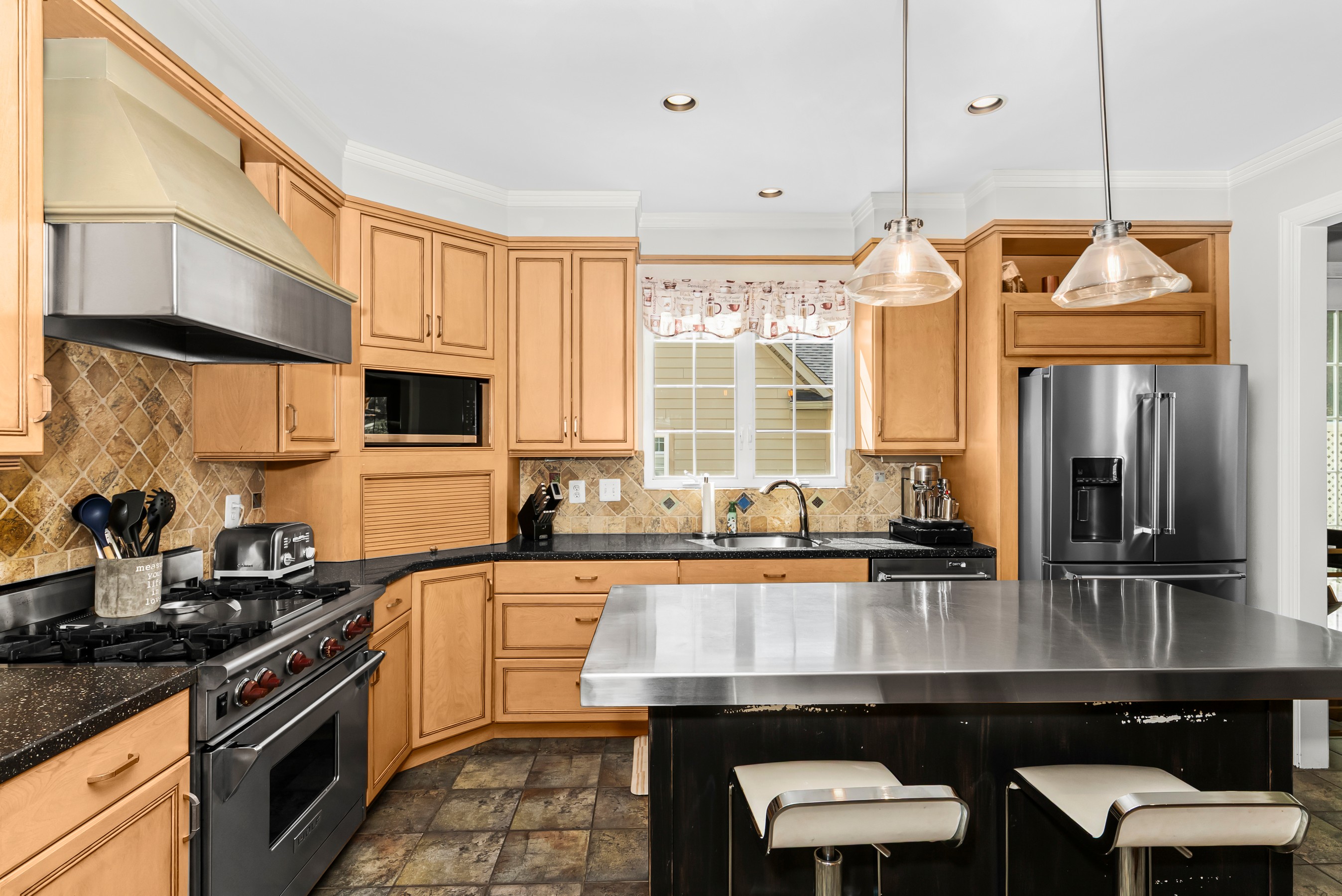  ROLAND PARK - 物件實景