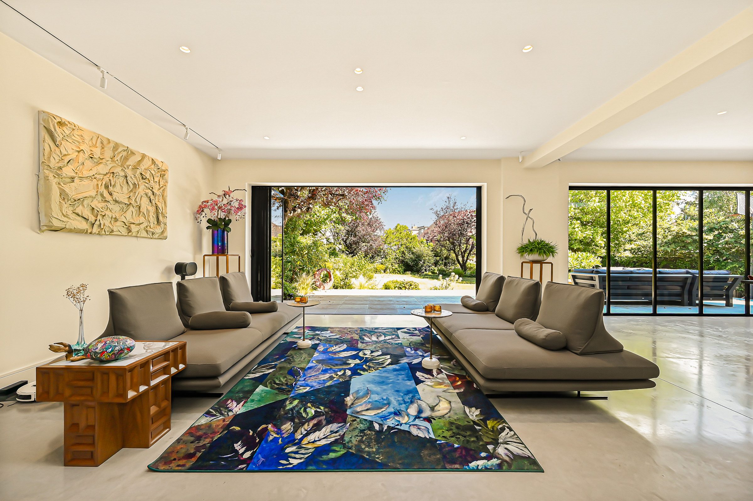  A comprehensively remodelled family house on a private road in Coombe - 物件實景