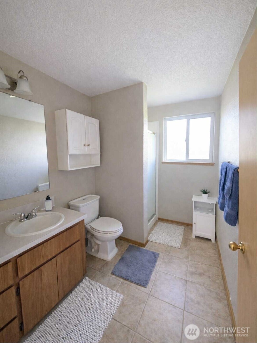 Chehalis, Washington, 98532, United States, 3 Bedrooms Bedrooms, ,1 BathroomBathrooms,Residential,For Sale,2010967